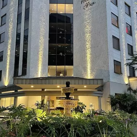 호텔 Poblado Plaza