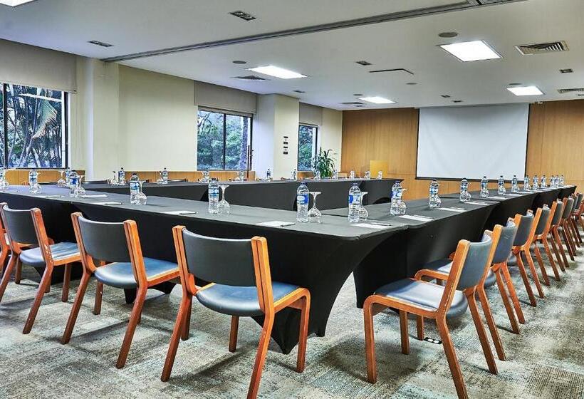 בית מלון כפרי Poblado Plaza