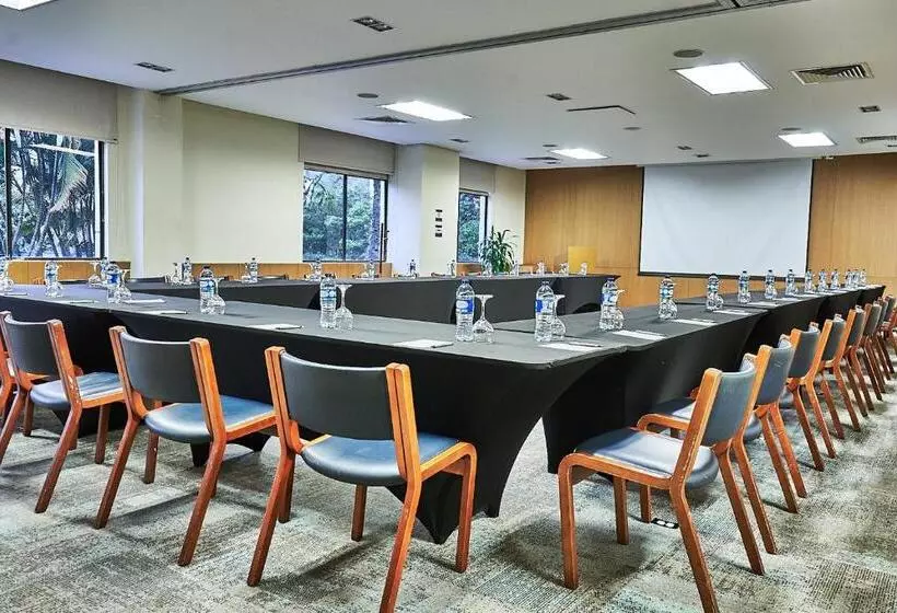 호텔 Poblado Plaza