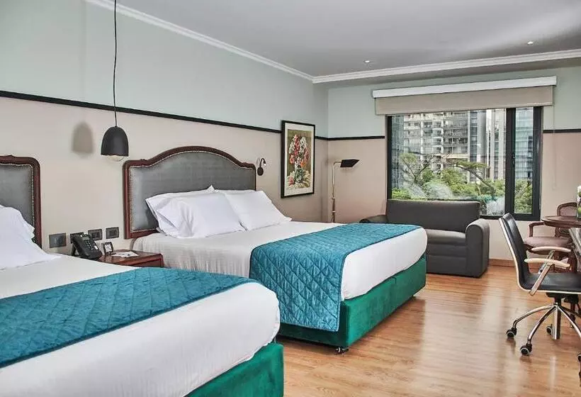 호텔 Poblado Plaza