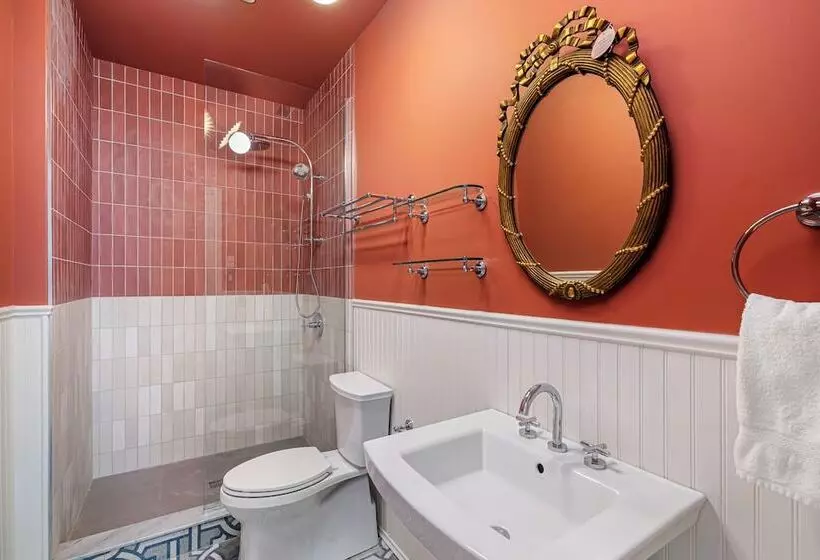 ホテル Trinity House Inn