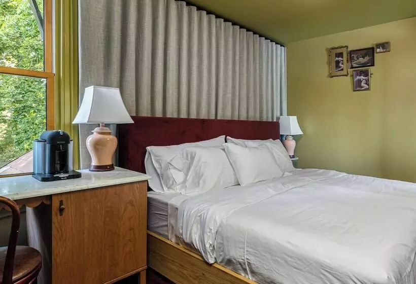 ホテル Trinity House Inn