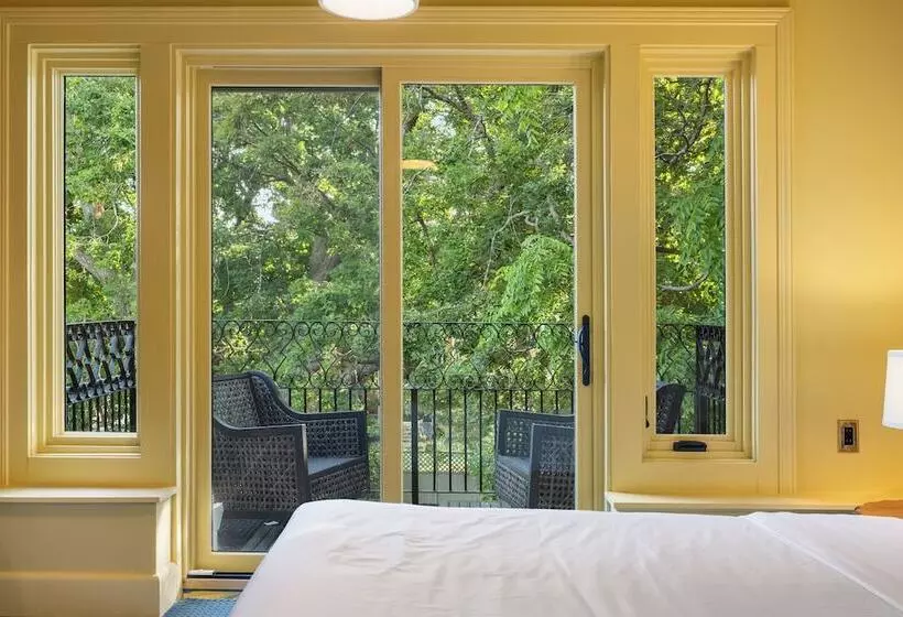 ホテル Trinity House Inn