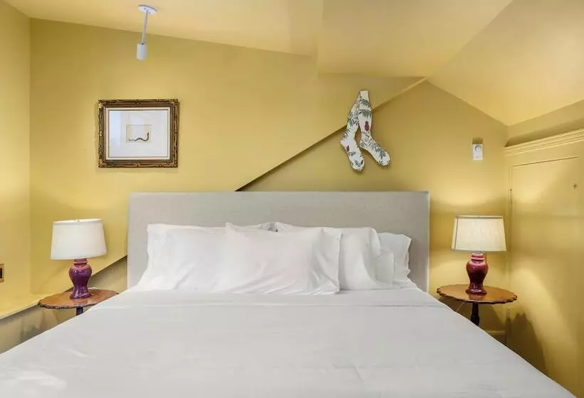 ホテル Trinity House Inn