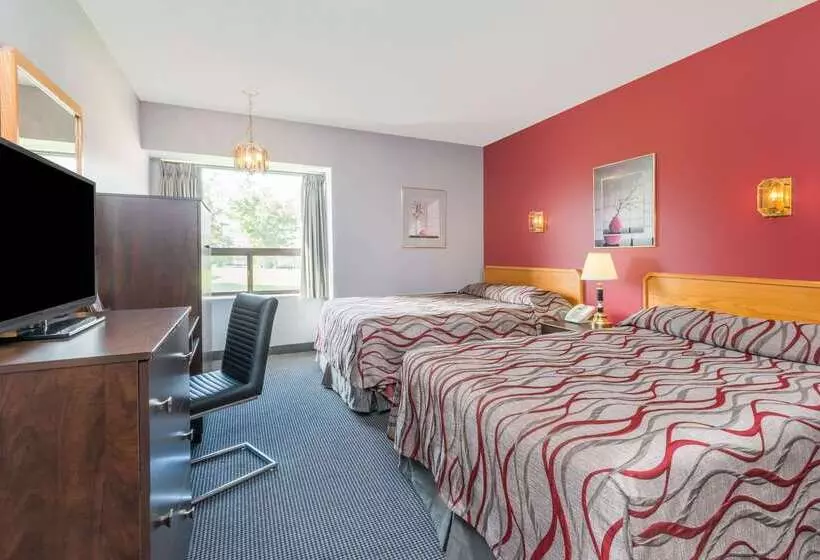 מוטל Super 8 By Wyndham Mt Hope Hamilton Intl Arpt On