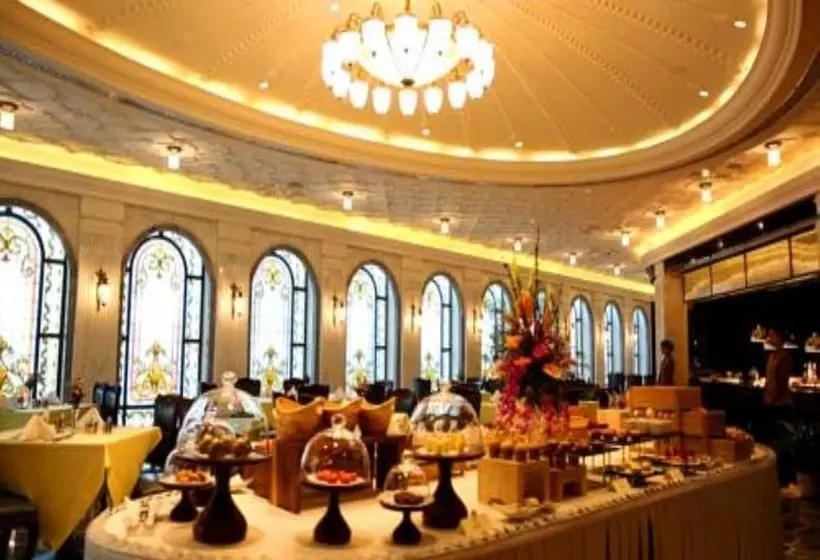 هتل Shanghai Donghu