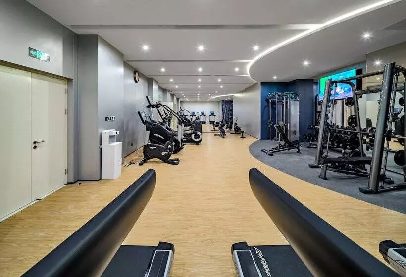 هتل Shanghai Donghu