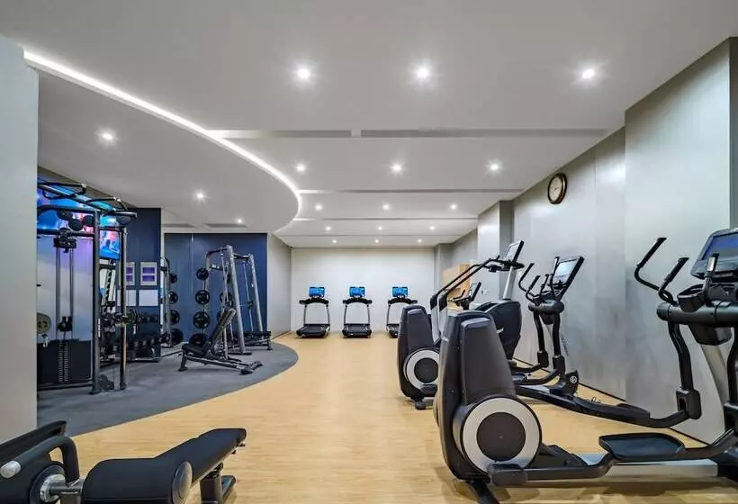 هتل Shanghai Donghu