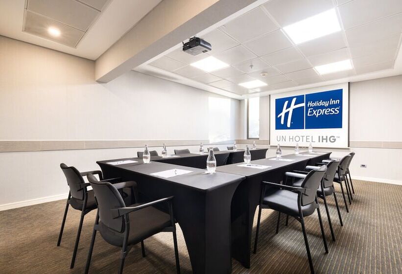هتل Holiday Inn Express Antofagasta, An Ihg