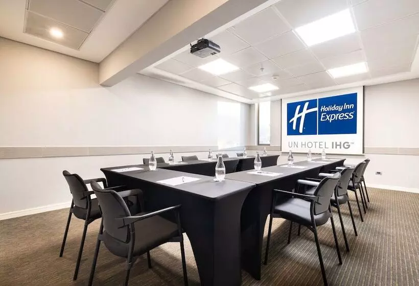 هتل Holiday Inn Express Antofagasta, An Ihg