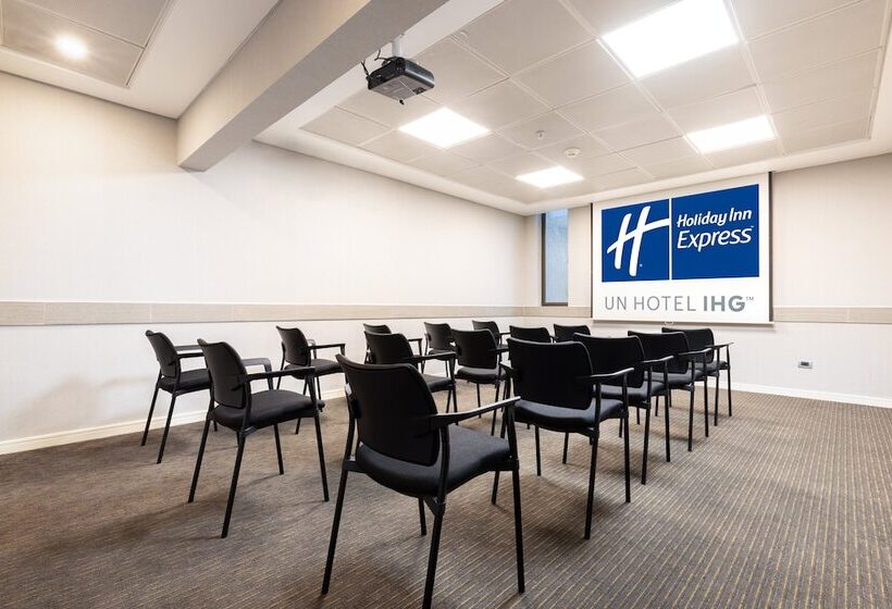 هتل Holiday Inn Express Antofagasta, An Ihg