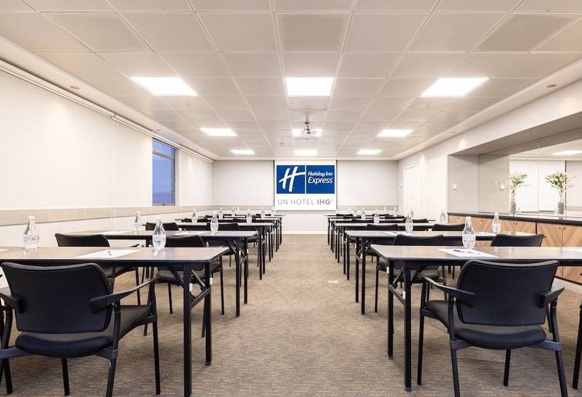 هتل Holiday Inn Express Antofagasta, An Ihg