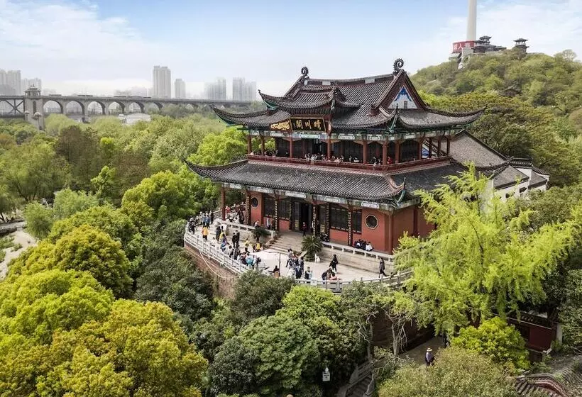 호텔 Holiday Inn Wuhan Riverside, An Ihg