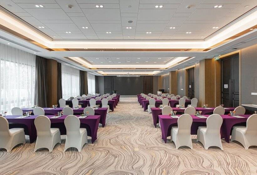 בית מלון כפרי Holiday Inn Wuhan Riverside, An Ihg