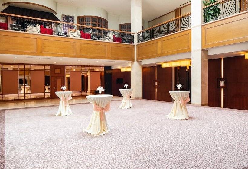 בית מלון כפרי Holiday Inn Wuhan Riverside, An Ihg