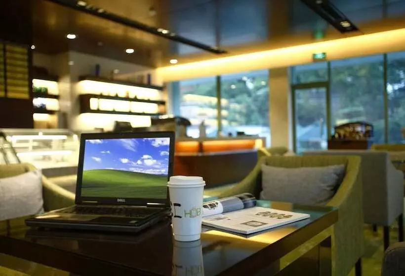 호텔 Holiday Inn Wuhan Riverside, An Ihg