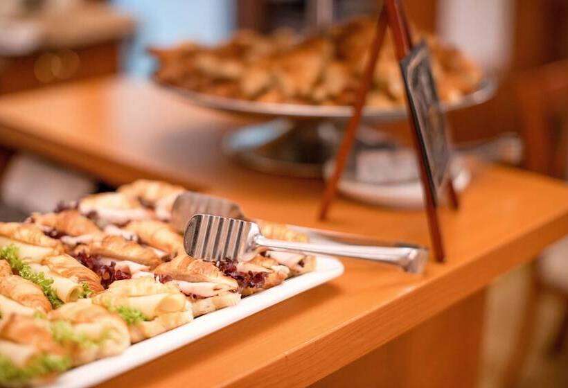 هتل Meteor Plaza Prague