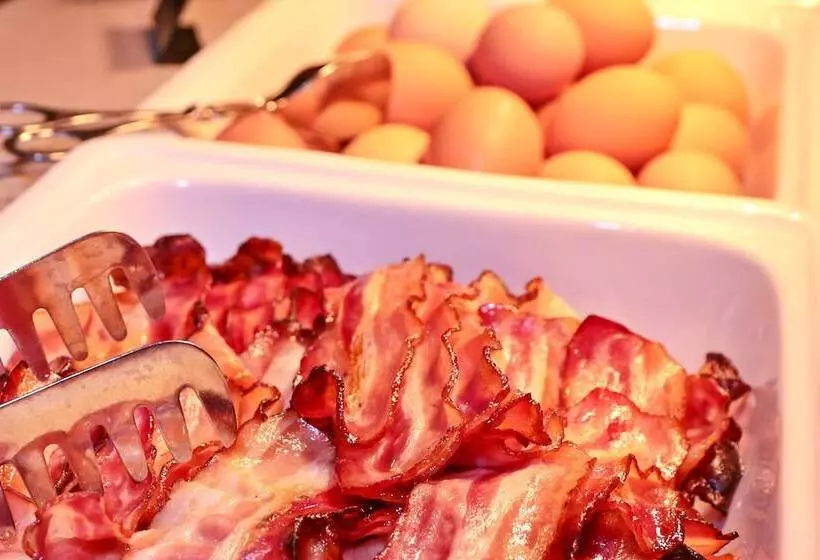 هتل Meteor Plaza Prague