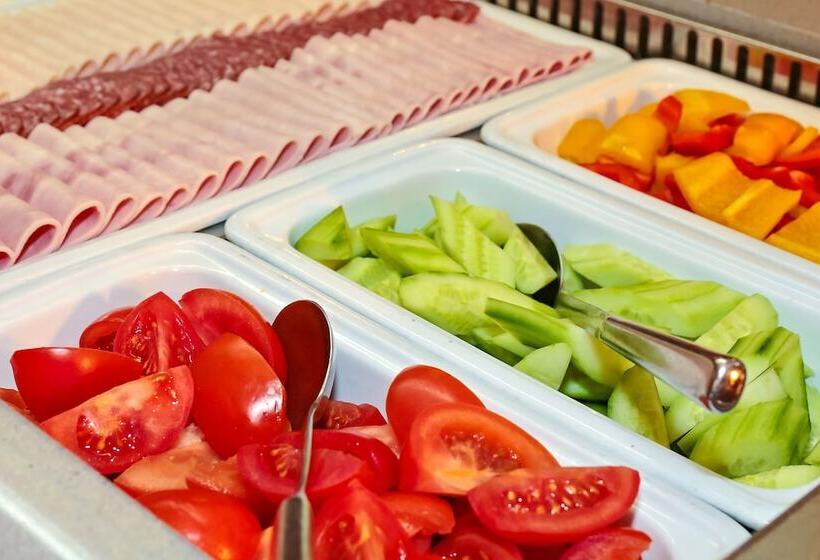 هتل Meteor Plaza Prague