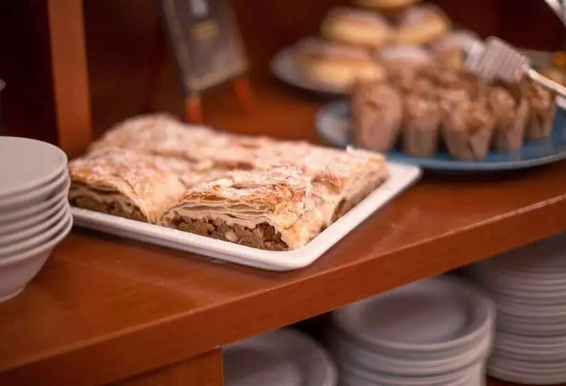 هتل Meteor Plaza Prague