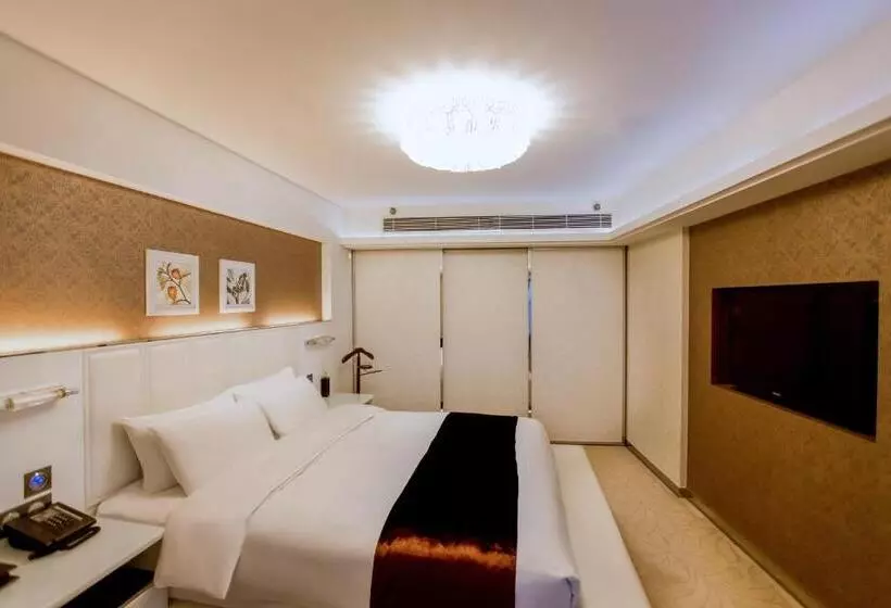 Отель Nanjing Central