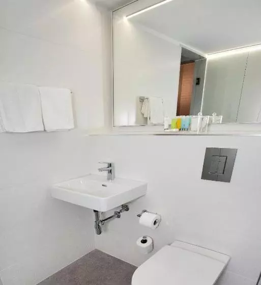 فندق Pefkos City