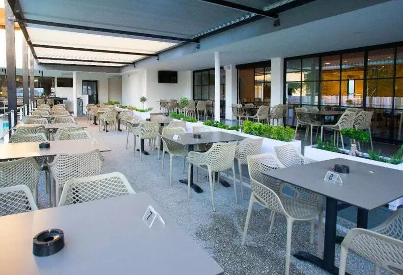 فندق Pefkos City