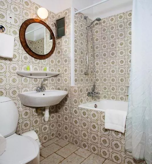 فندق Pefkos City