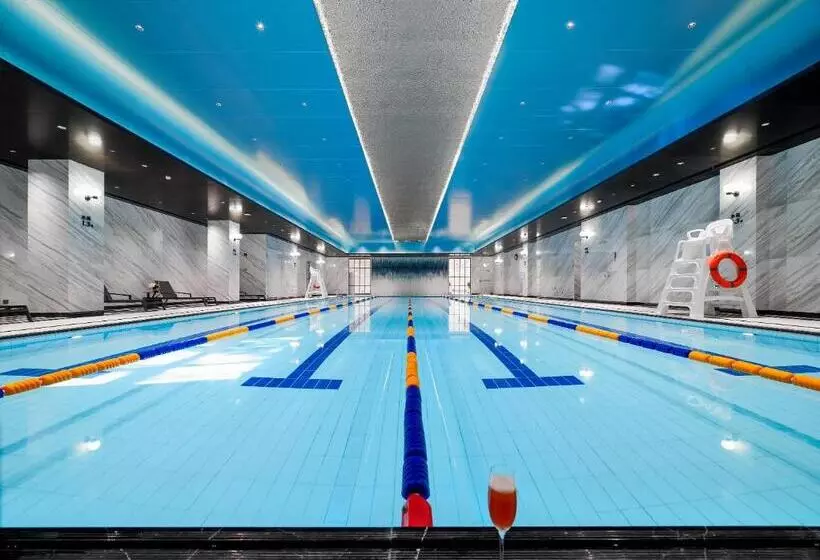 هتل Shanghai Donghu