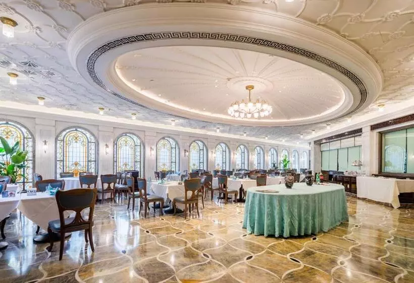 هتل Shanghai Donghu