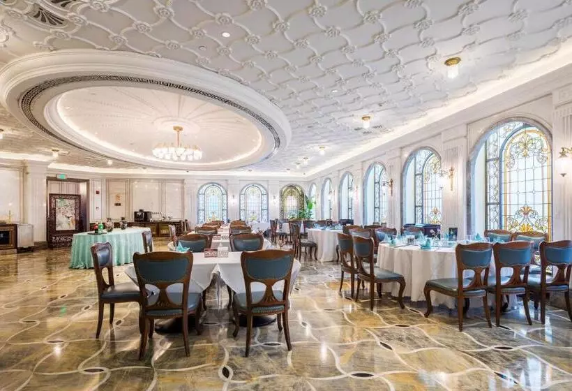 هتل Shanghai Donghu