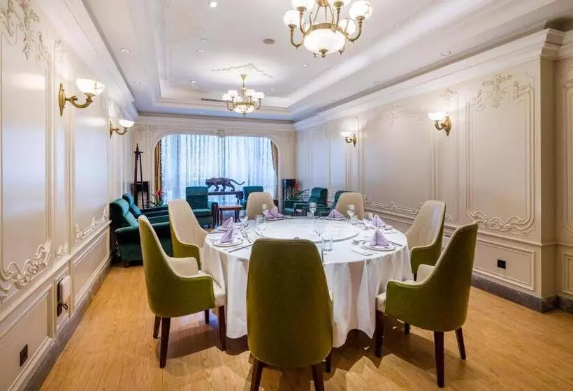 هتل Shanghai Donghu