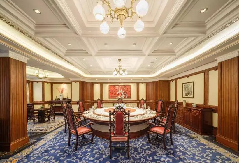 هتل Shanghai Donghu