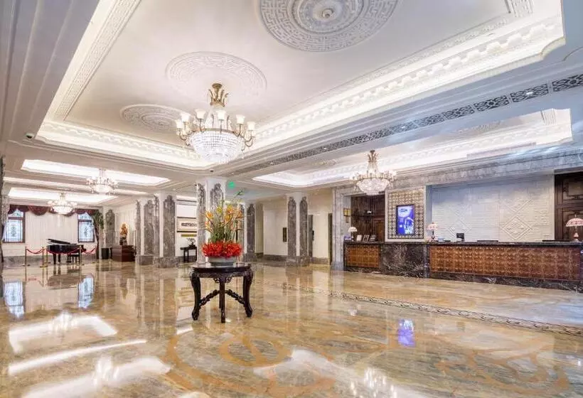 هتل Shanghai Donghu