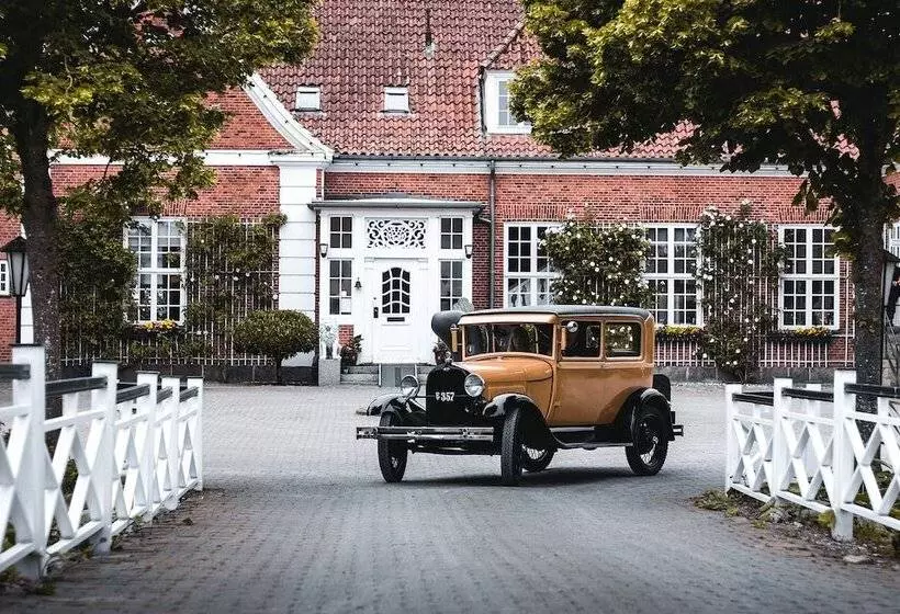 Отель Sørup Herregaard