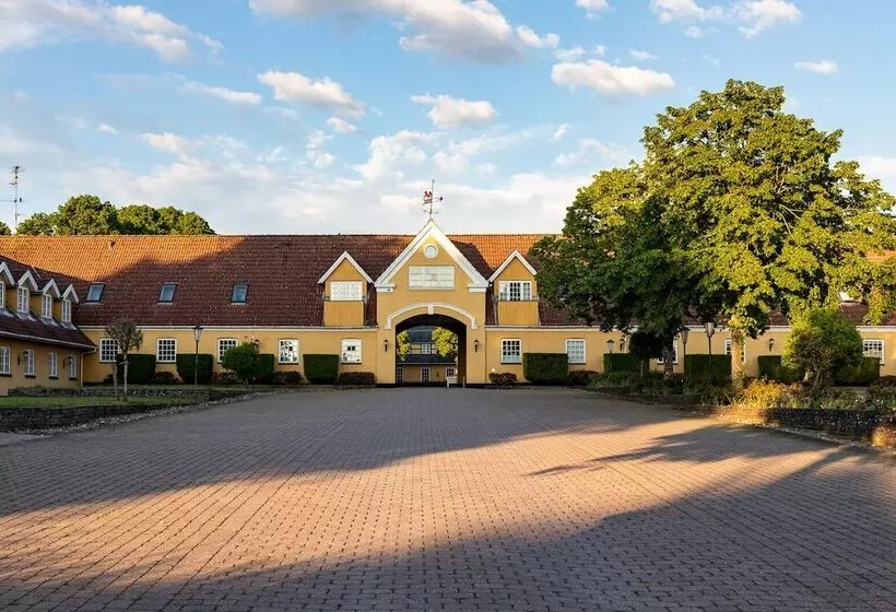 Отель Sørup Herregaard