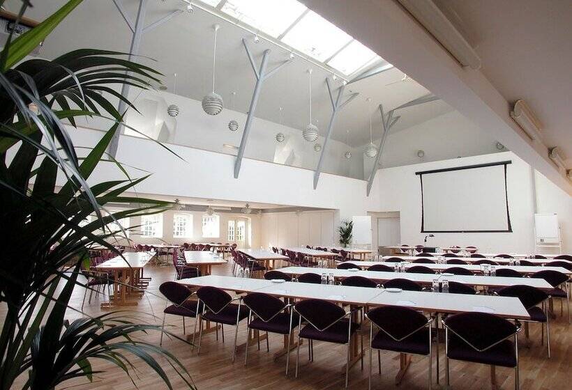 فندق Sørup Herregaard