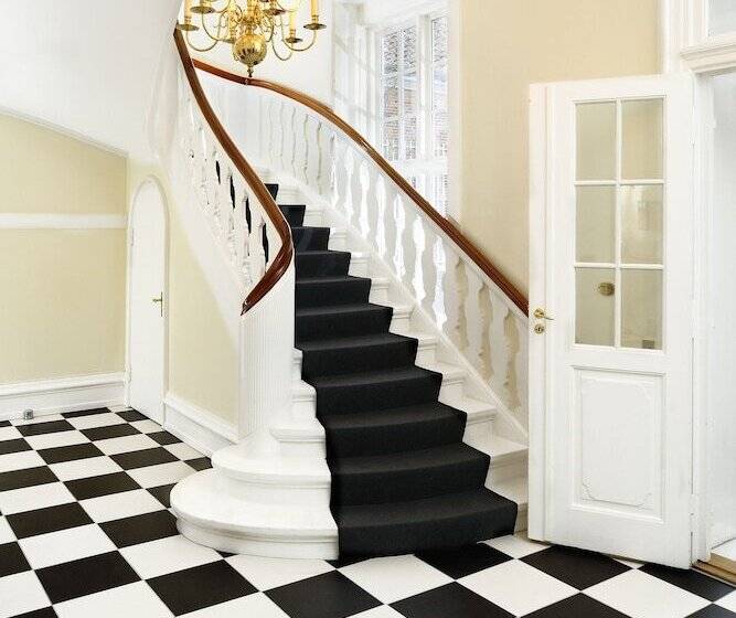 فندق Sørup Herregaard