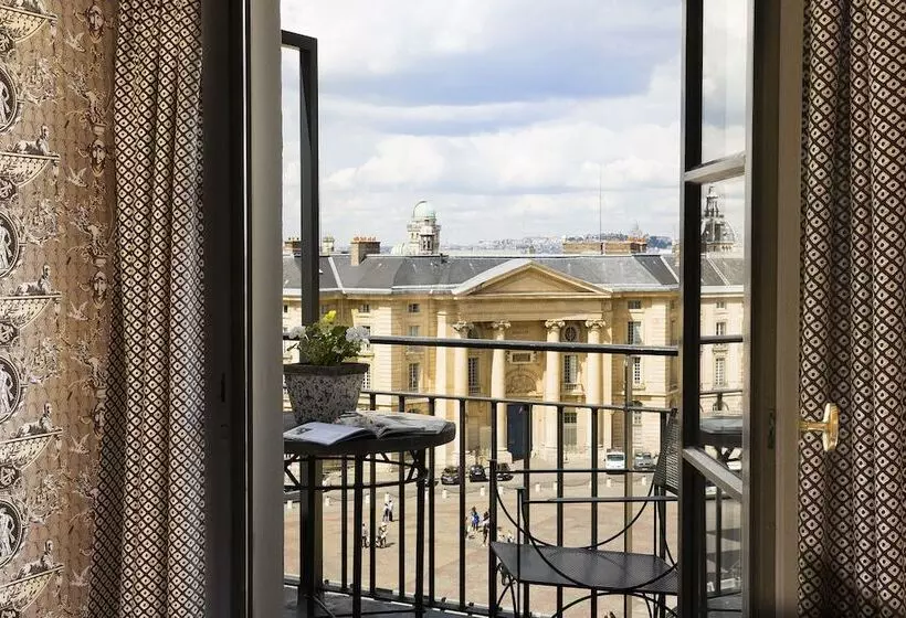 ホテル Des Grands Hommes