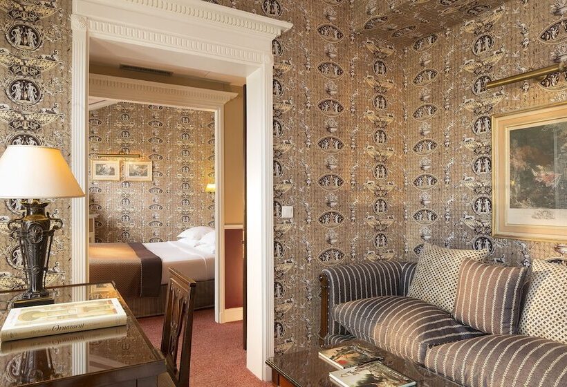 هتل Des Grands Hommes