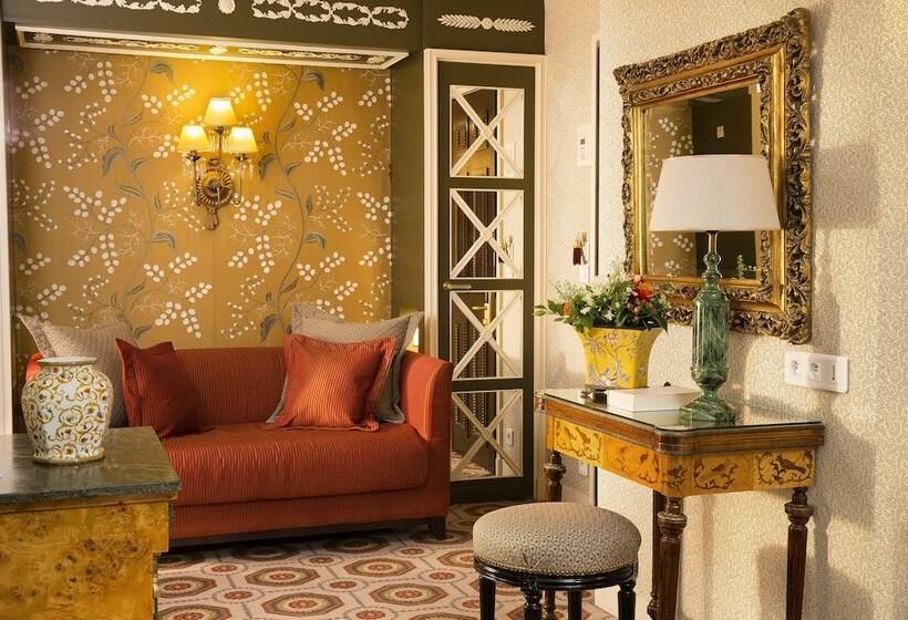 هتل Des Grands Hommes