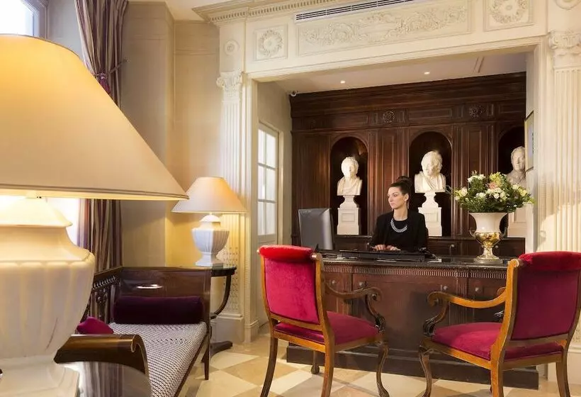 ホテル Des Grands Hommes