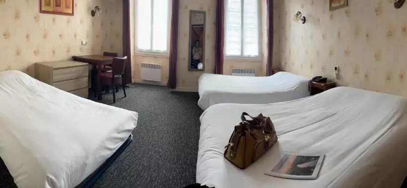 Отель Du Lion D Or