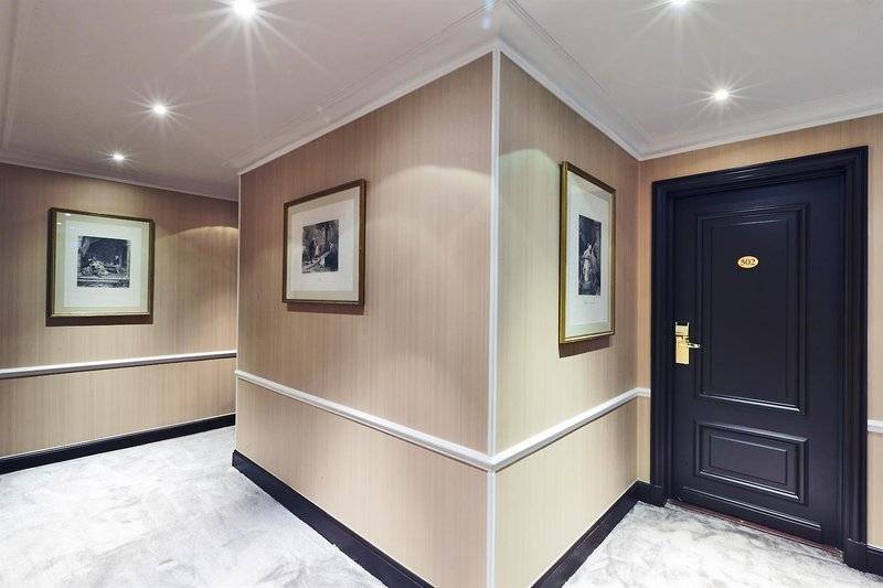 ホテル Golden Tulip  Washington Opera