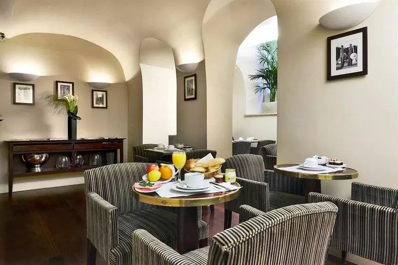 ホテル Golden Tulip  Washington Opera