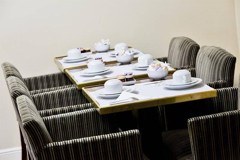 ホテル Golden Tulip  Washington Opera