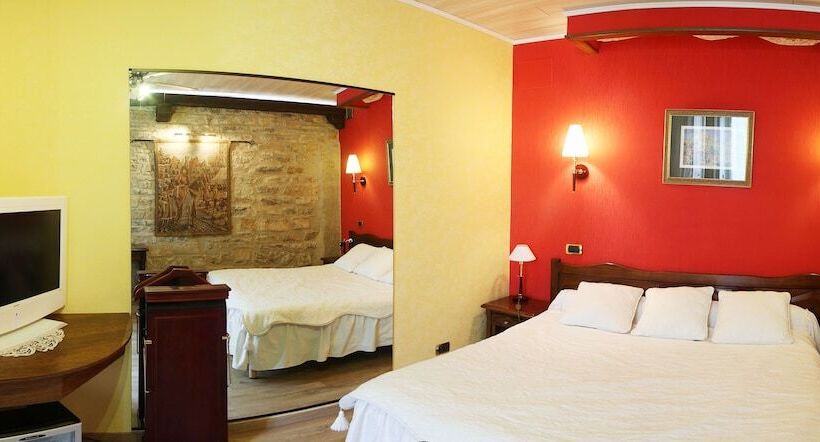فندق Hostellerie Du Vieux Cordes