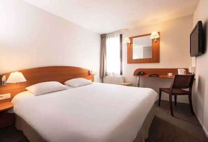 酒店 Hôtel Kyriad Caen Sud Ifs