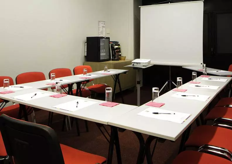 Matabi Hotel Toulouse Gare By Happyculture