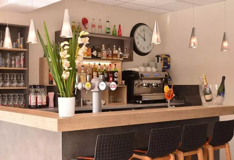 酒店 Logis Cris Hôtel, Lyon Est